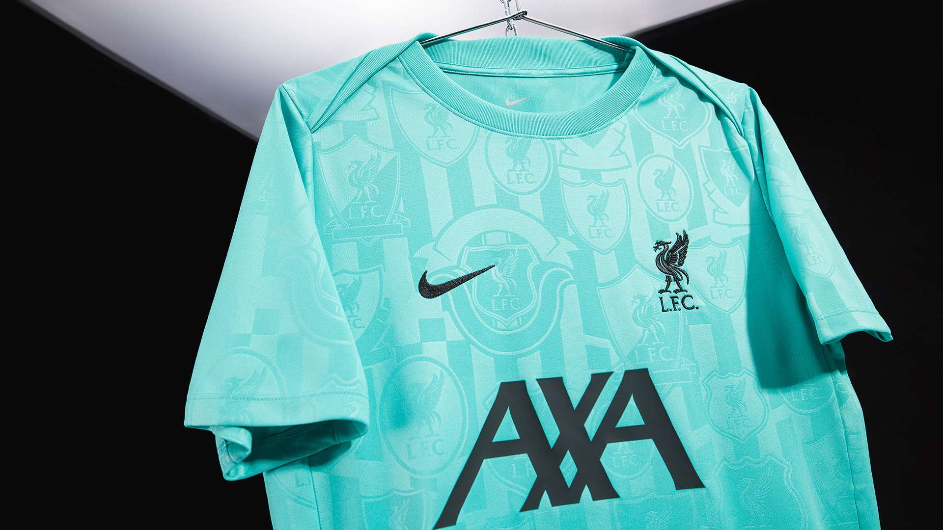 許多英國的 許多英國的