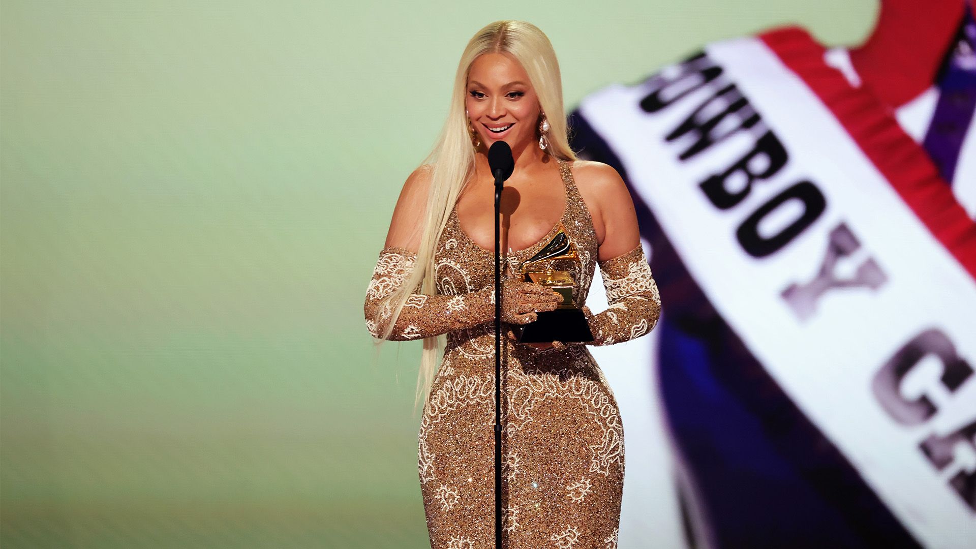 并完成验证 并完成验证